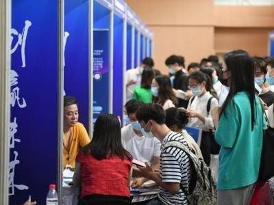 是否在尋找一款易用的招聘系統(tǒng)？騎士CMS聚合人才招聘系統(tǒng)源碼提供最佳方案！